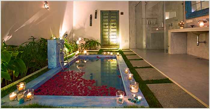 Resorts in Ecr for couple with Price